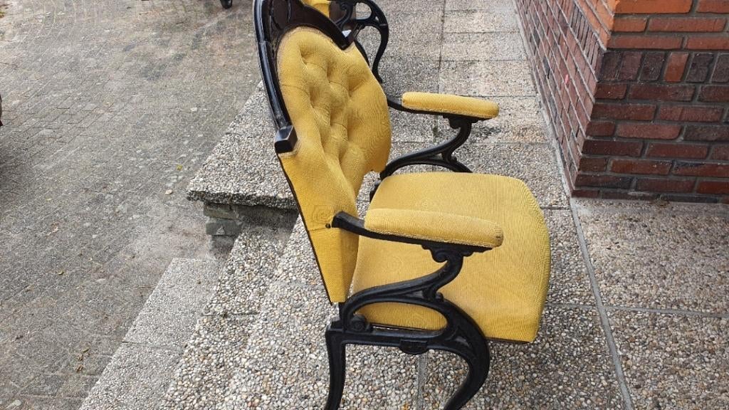 Twee Antieken Theater klapstoelen uit 1900 met Gietijzeren, Huis en Inrichting, Stoelen, Ophalen, Twee, Overige kleuren, Zo goed als nieuw
