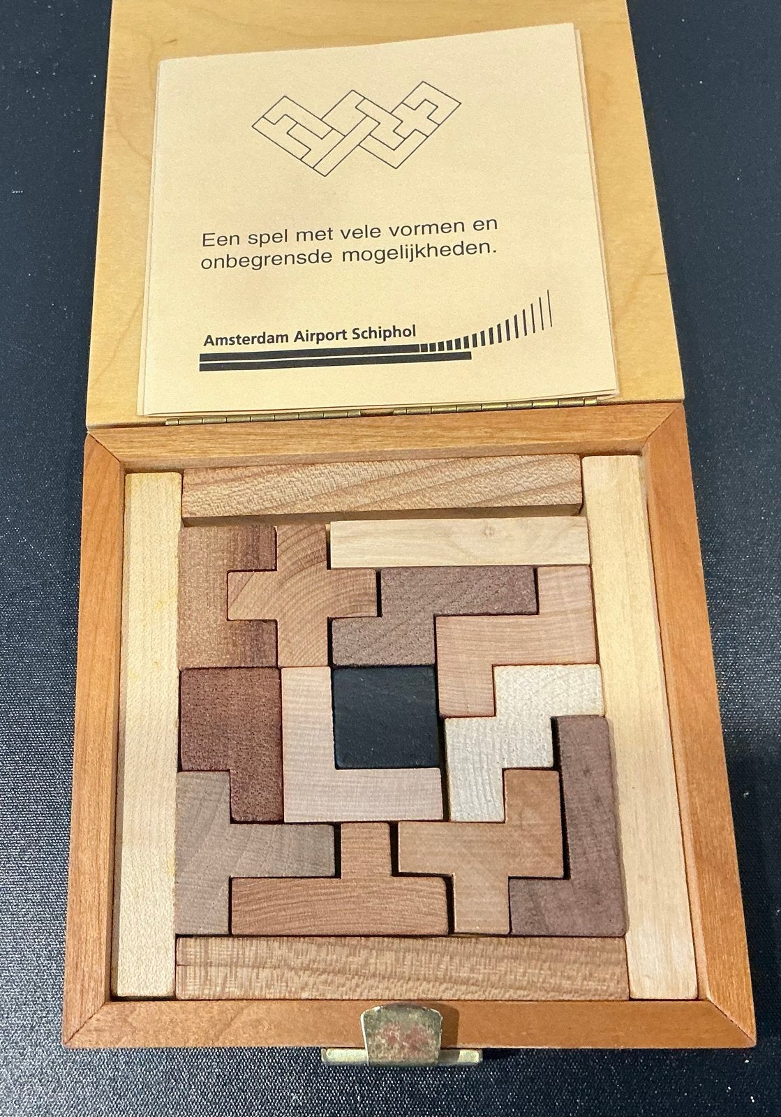 Houten Puzzel Amsterdam Airport Schiphol, Verzenden, Minder dan 500 stukjes, Zo goed als nieuw, Rubik's of 3D-puzzel