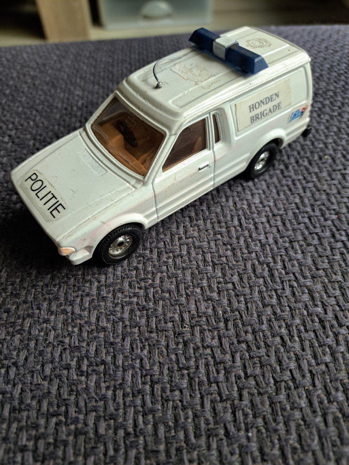 corgi model ford escort 55 "hondenbrigade politie" schaal, Corgi, Gebruikt, Auto, Ophalen of Verzenden