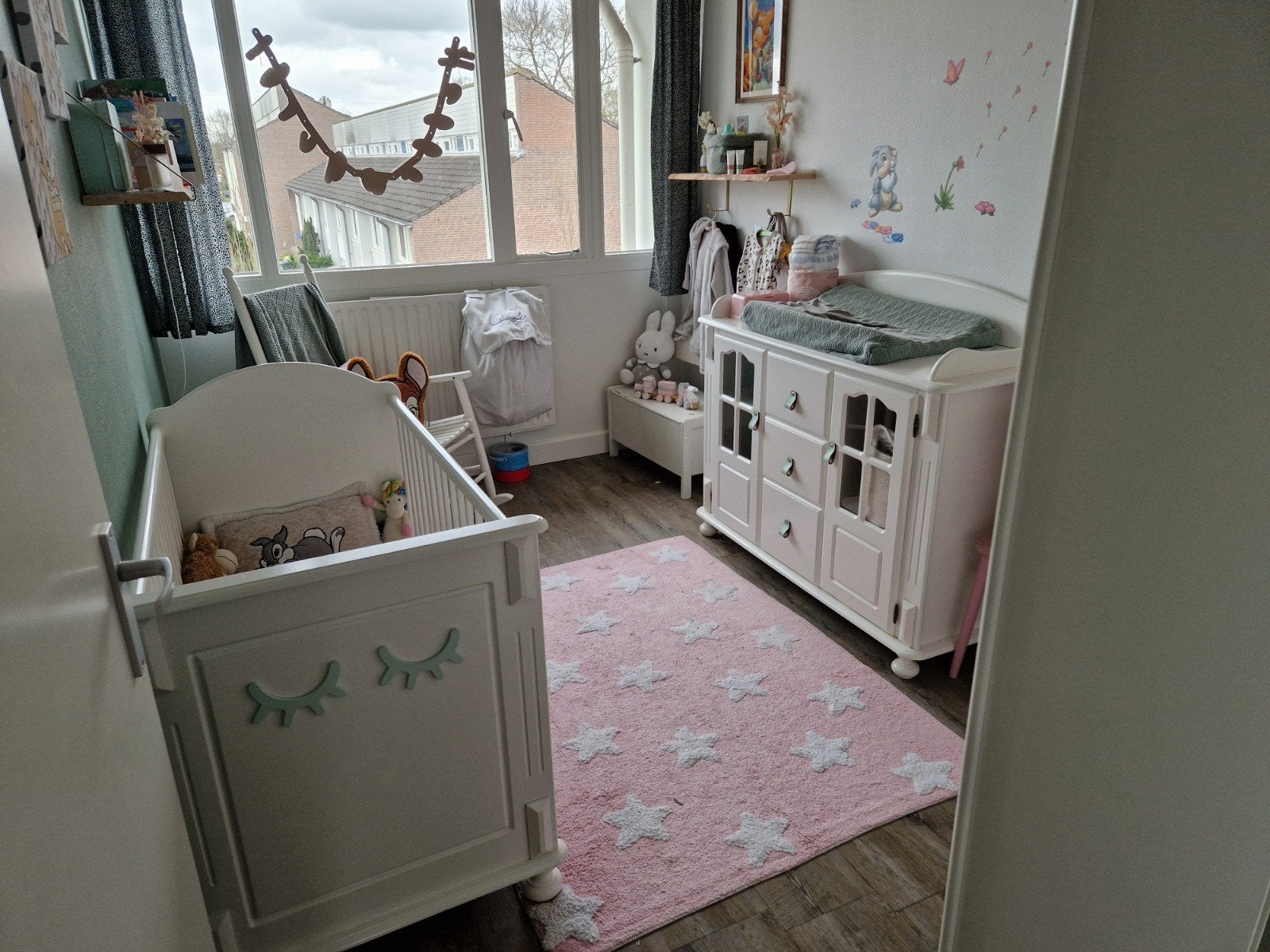 Complete babykamer: Ledikant, Commode en Kledingkast, Kinderen en Baby's, Ophalen, Zo goed als nieuw, Jongetje of Meisje