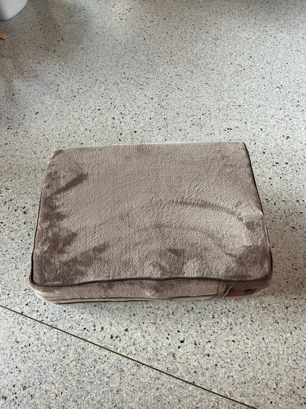 Hondenkussen met infraroodverwarming op powerbank, Ophalen of Verzenden, Zo goed als nieuw