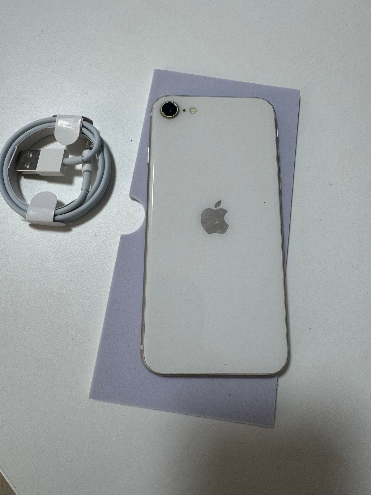 iPhone SE (2022) 128GB - Zo goed als nieuw, 128 GB, Ophalen of Verzenden, Zo goed als nieuw, Zonder simlock