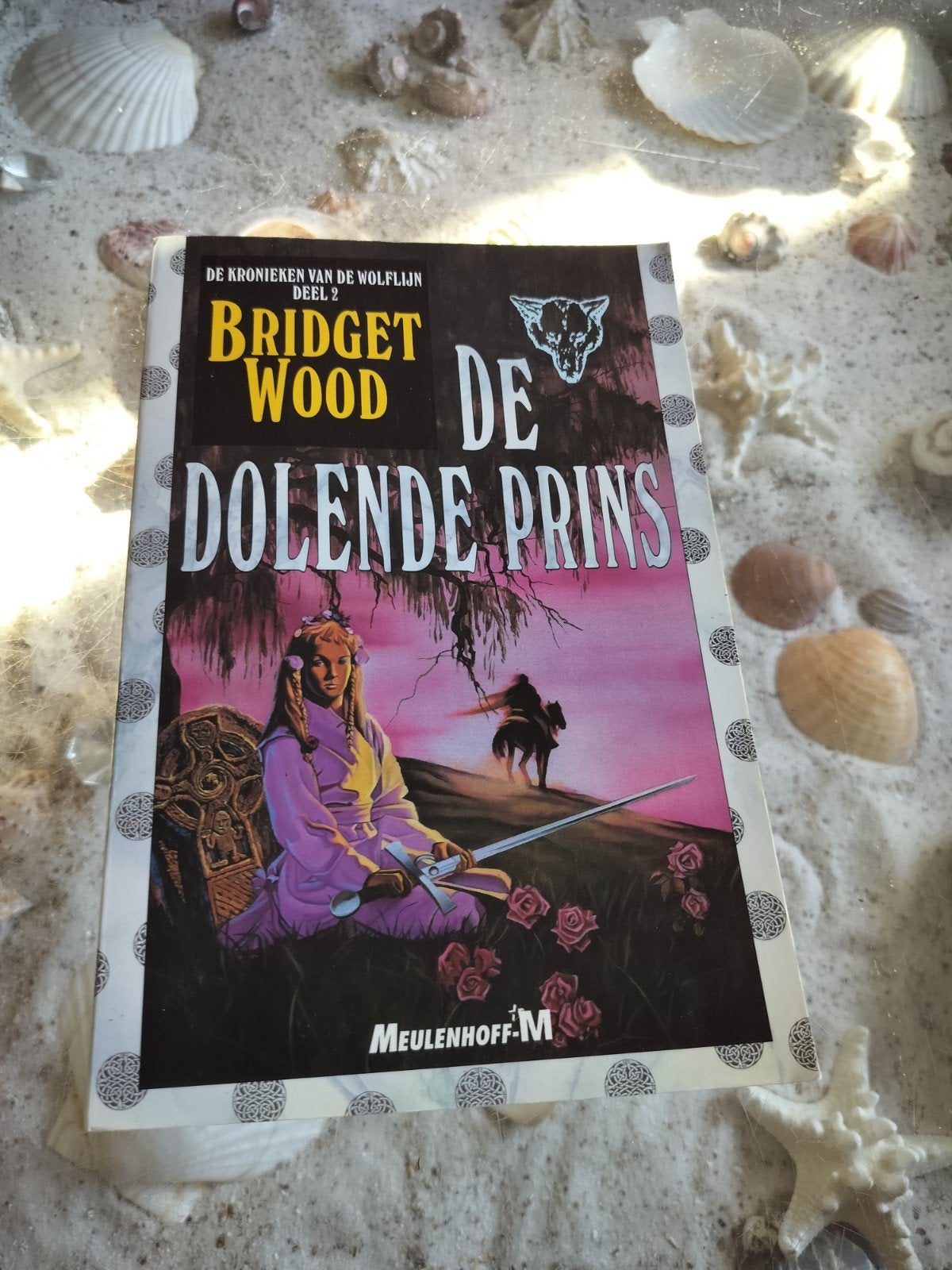 Bridget Wood - De dolende prins, Gelezen, Ophalen of Verzenden, B. Wood