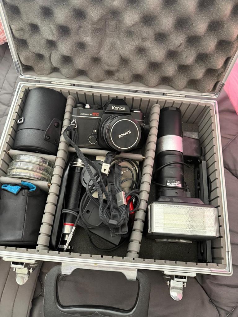 Konica spiegel reflex camera., Audio, Tv en Foto, Fotocamera's Analoog, Ophalen, Spiegelreflex, Konica