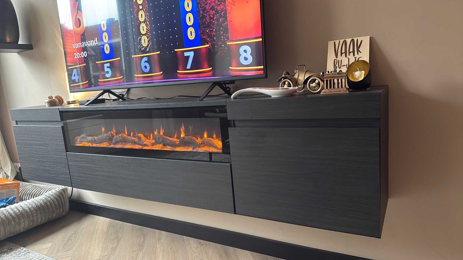Modern zwart TV-meubel 204 cm met elektrische sfeerhaard, Huis en Inrichting, Ophalen, Zo goed als nieuw, 200 cm of meer, Minder dan 100 cm