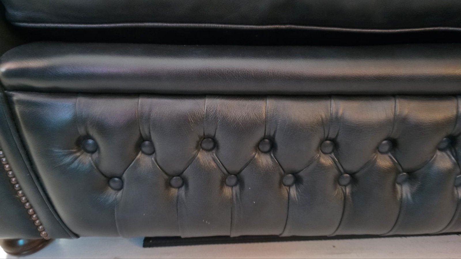 Foto 6 van Originele Springvale Leather Chesterfield Set uit 2014!