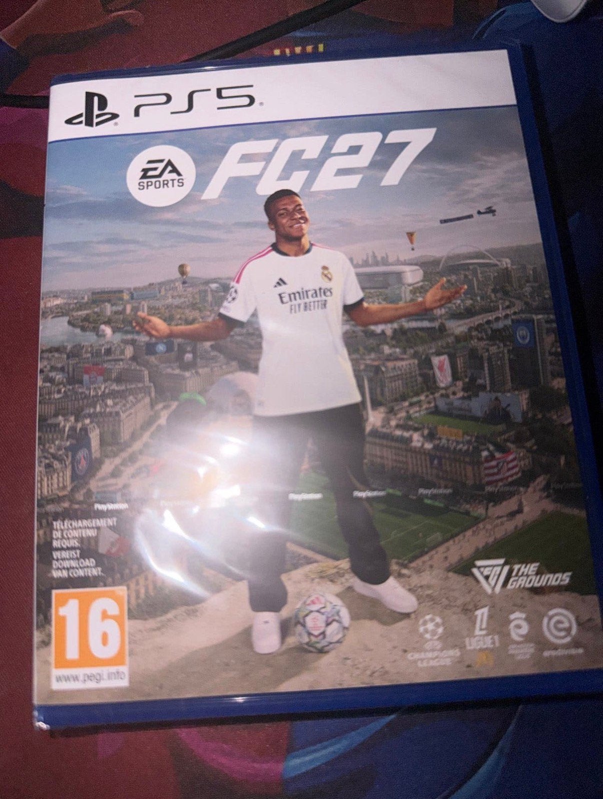 Nieuwe FC27 voor PS5 - Goedkoop weg!, Spelcomputers en Games, Ophalen, Vanaf 18 jaar, Nieuw, Eén computer
