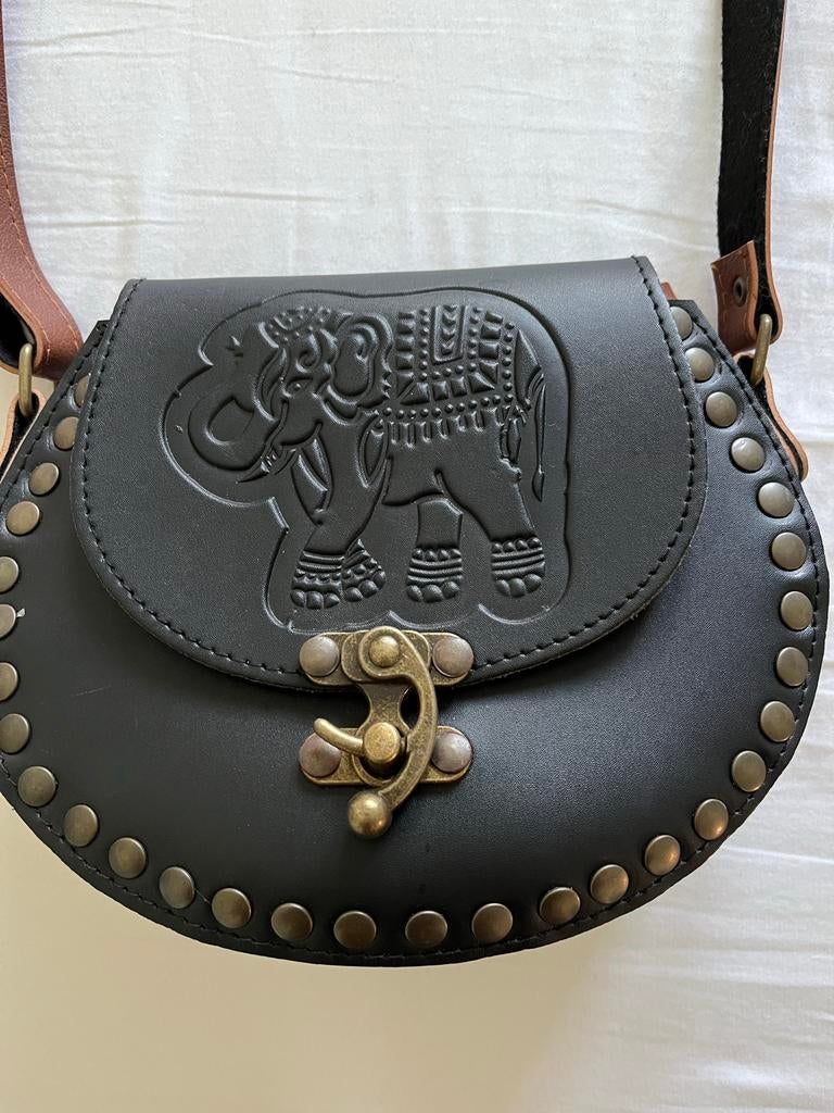 Zwarte Schoudertas met Olifant en Bruine Details - Nieuw, Ophalen of Verzenden, Nieuw, Zwart, Overige merken