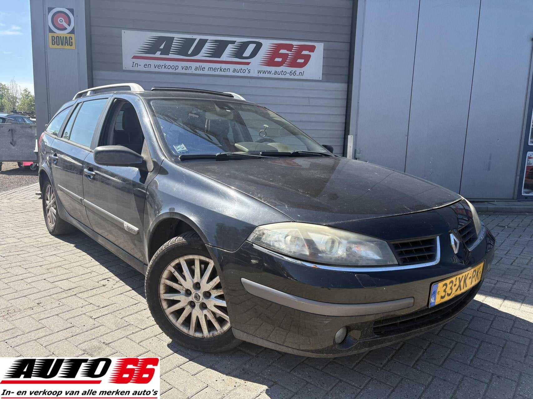 Renault Laguna Grand Tour AIRCO 2.0-16V Tech Line AIRCO APK, Auto's, Renault, Gebruikt, Zwart, 4 cilinders, Zwart