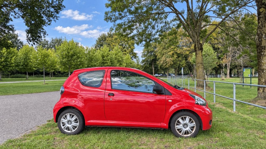 Toyota Aygo 1.0 MMT 3-deurs | APK 06-2027