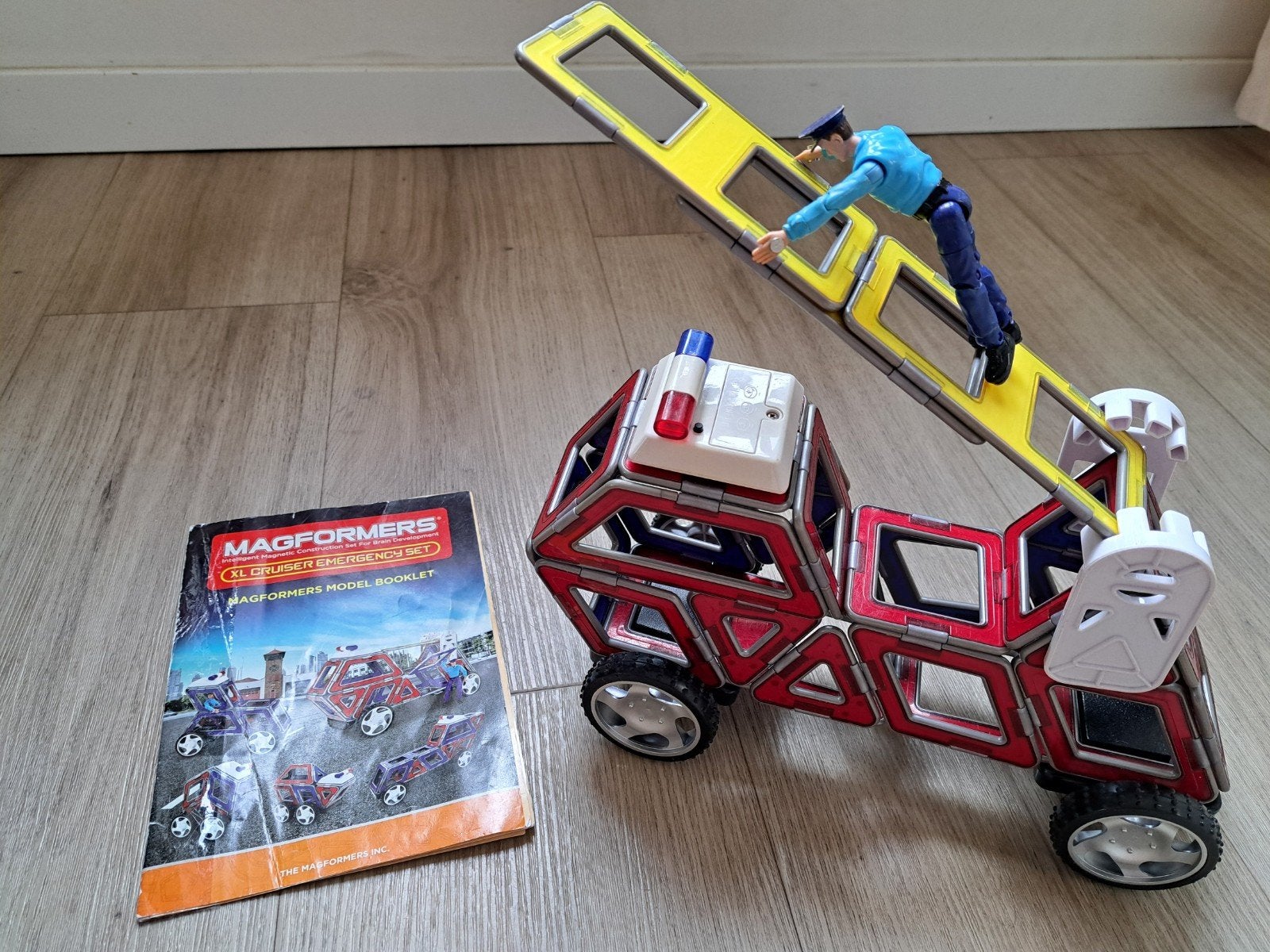 Magformers brandweer (27 stuks + wielen), Ophalen of Verzenden, Gebruikt, Overige merken