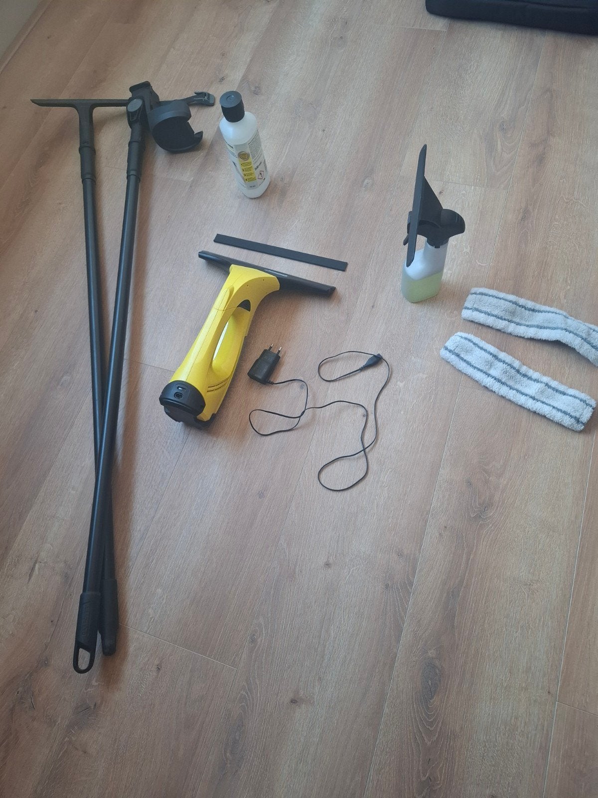 Kärcher WV 2 Plus N Raamwisser met verlengstelen, Ophalen of Verzenden, Raamwisser of Trekker