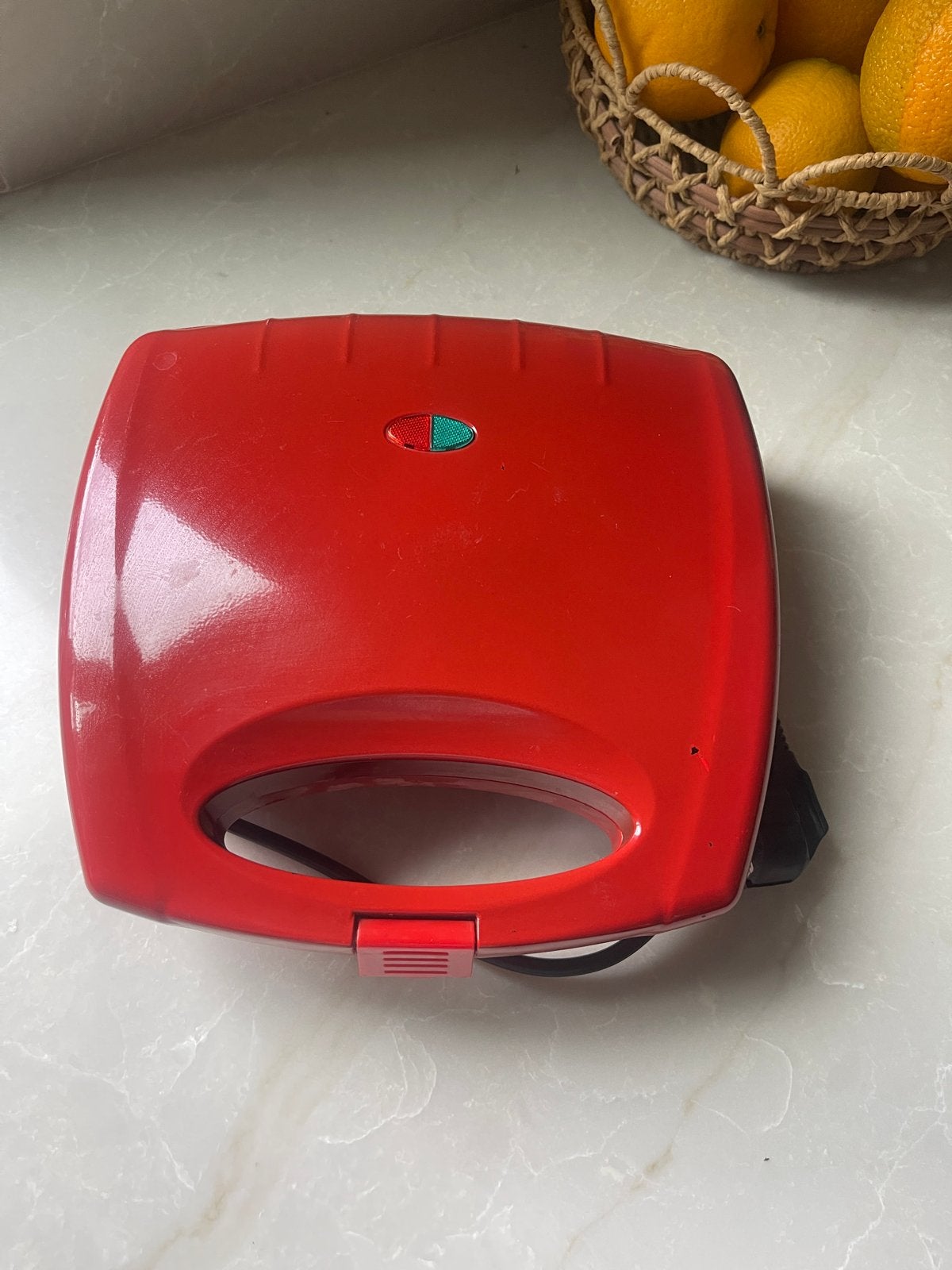 Rood wafelijzer voor heerlijke wafels, Witgoed en Apparatuur, Wafelijzers, Ophalen of Verzenden, Zo goed als nieuw