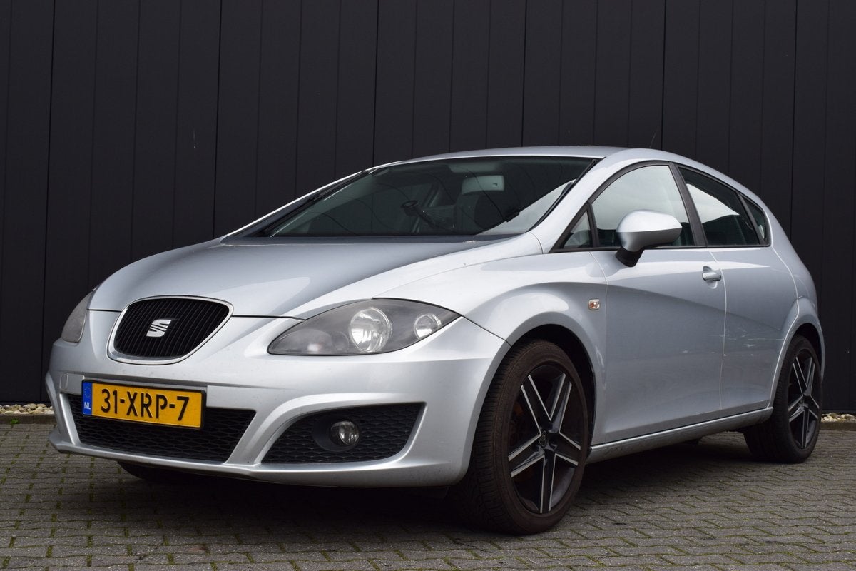SEAT Leon 1.4 TSI Sport ECC | Sportstoelen | Carplay | 17 In, Euro 5, Stof, Gebruikt, Zwart