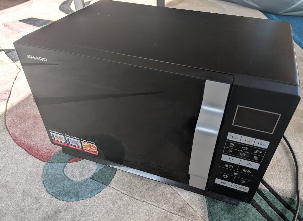 Sharp Magnetron R360BK - 900W, Witgoed en Apparatuur, Ophalen, Minder dan 45 cm, Draaiplateau, Vrijstaand