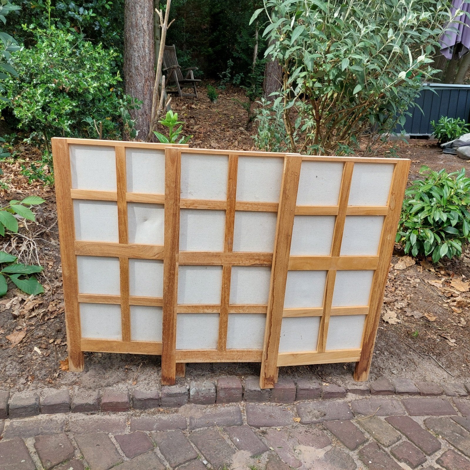 3 mooie houten luikjes met witte stof (86x43 cm), Ophalen, Minder dan 50 cm, Gebruikt, Minder dan 100 cm