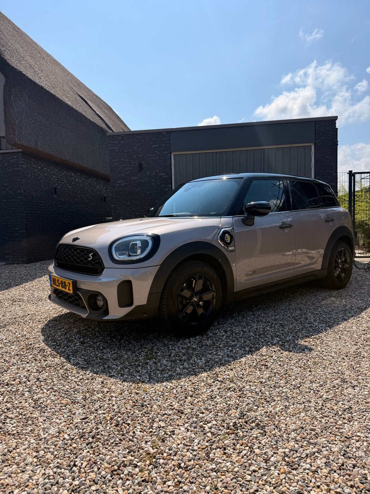 Foto 6 van Mini Countryman Cooper SE ALL4 (F60) - pano - leder - camera