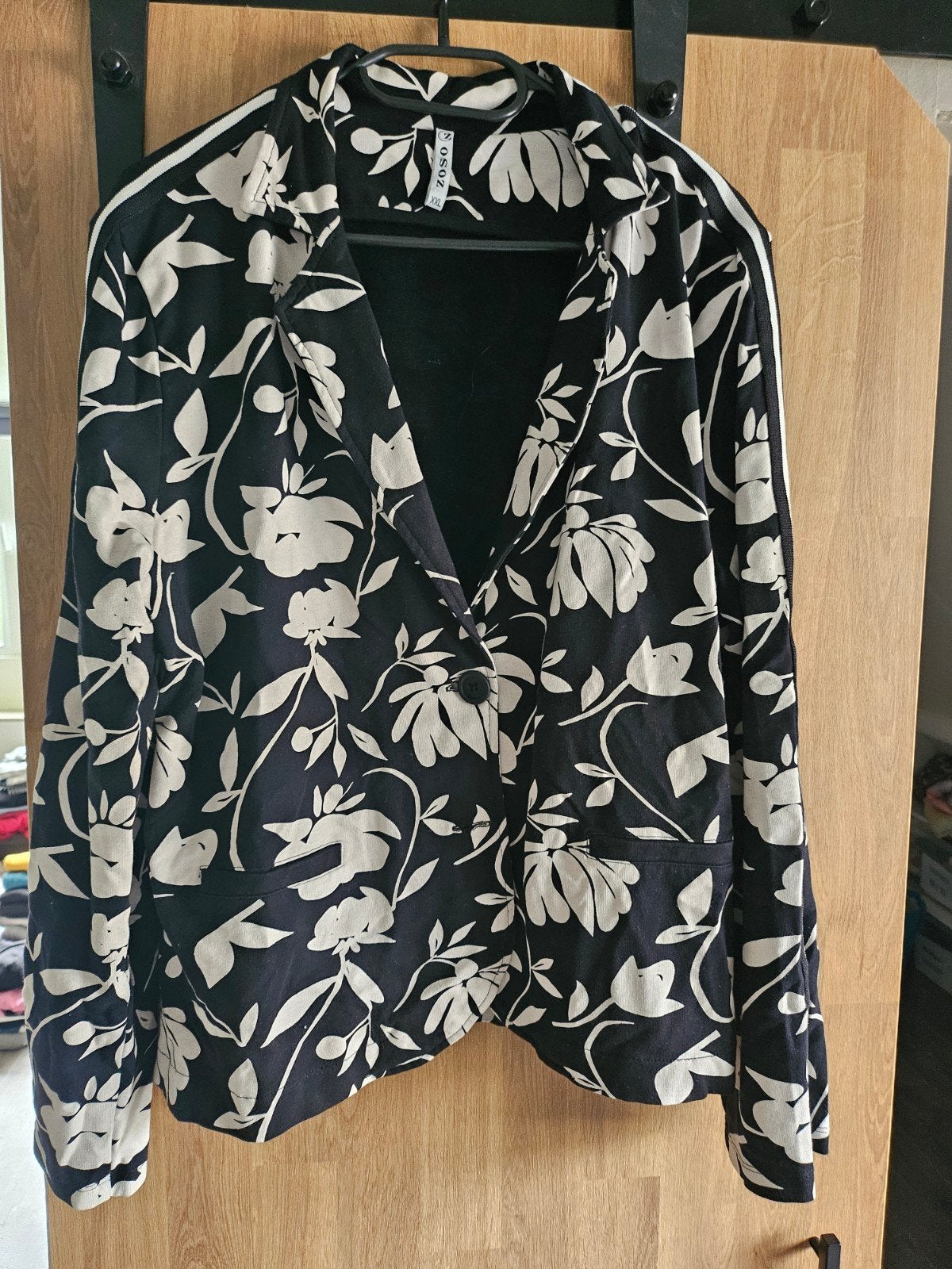 ZOSO Jasje met bloemenprint - Maat XXL, ZOSO, Zwart, Maat 46/48 (XL) of groter, Ophalen of Verzenden