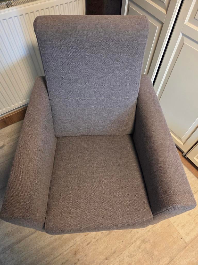 Comfortabele grijze fauteuil, Huis en Inrichting, Ophalen of Verzenden, Zo goed als nieuw, Eén, Modern