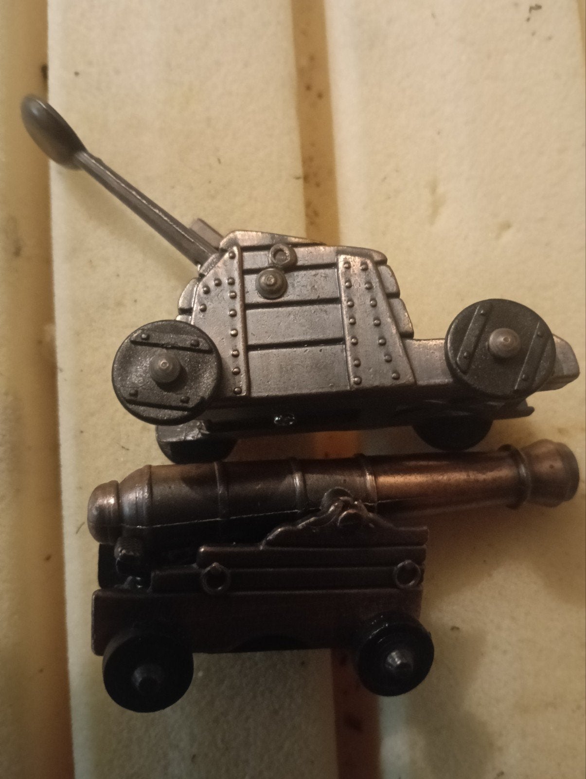 Vintage Miniatuur Puntenslijpers: Katapult en Kanon Jaren, Verzamelen, Ophalen of Verzenden, Zo goed als nieuw