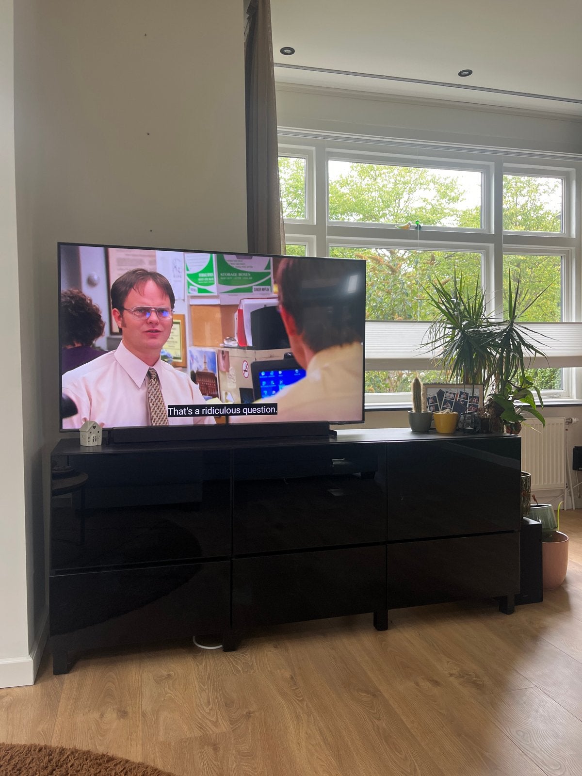 IKEA TV-meubel zwart hoogglans, Ophalen, Kunststof, Gebruikt, 150 tot 200 cm