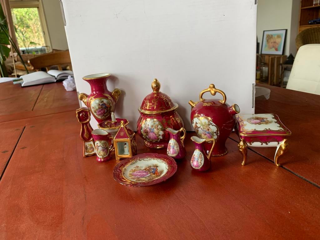Goudeville Limoges Miniatuur Porselein, Ophalen of Verzenden
