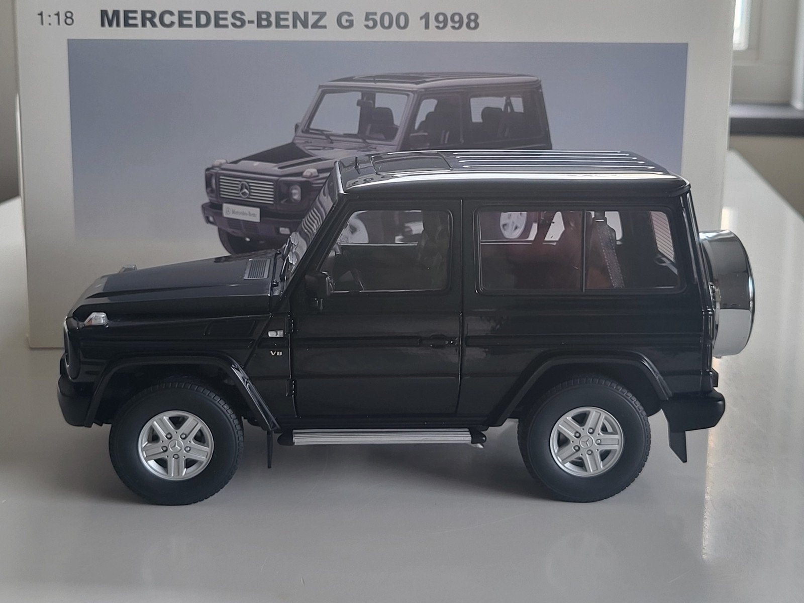 1:18 AutoArt Mercedes G 500(kort), 1998, Hobby en Vrije tijd, Modelauto's | 1:18, Auto, Autoart, Ophalen of Verzenden, Zo goed als nieuw
