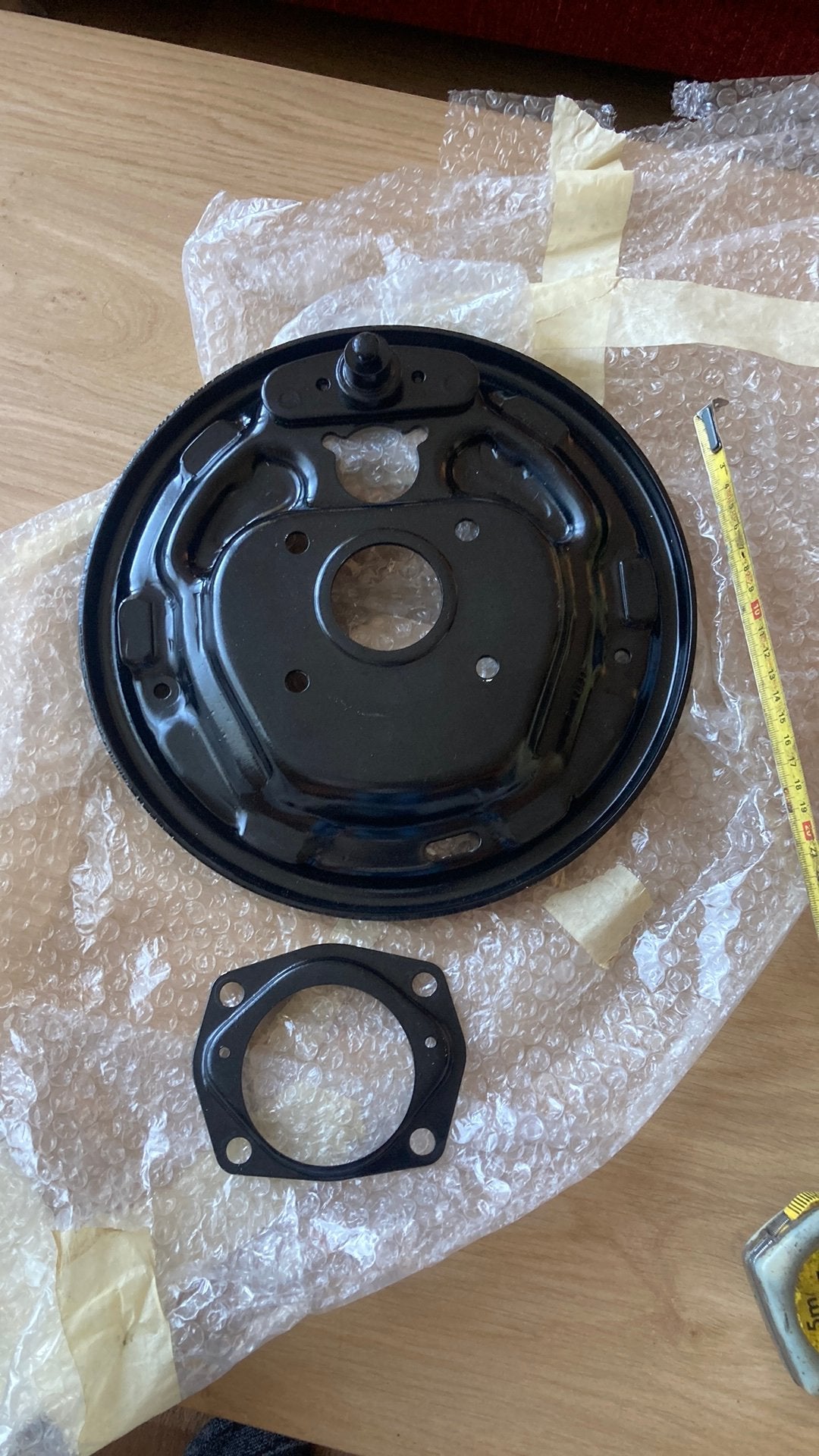 65/73 Ford Mustang V8 10" Front Drum Brake Backing Plate, Ophalen of Verzenden, Gereviseerd, Ford USA