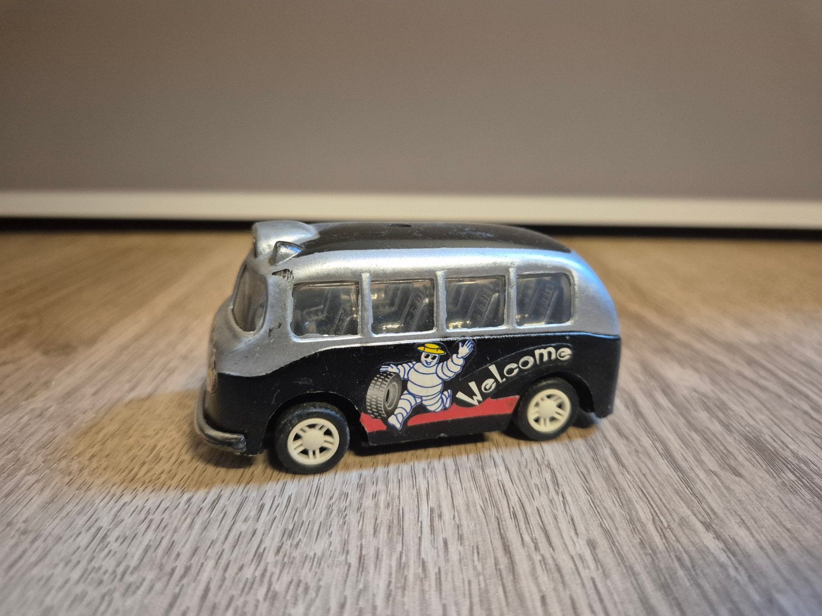 Michelin mini busje 10 cm, Ophalen of Verzenden, Zo goed als nieuw