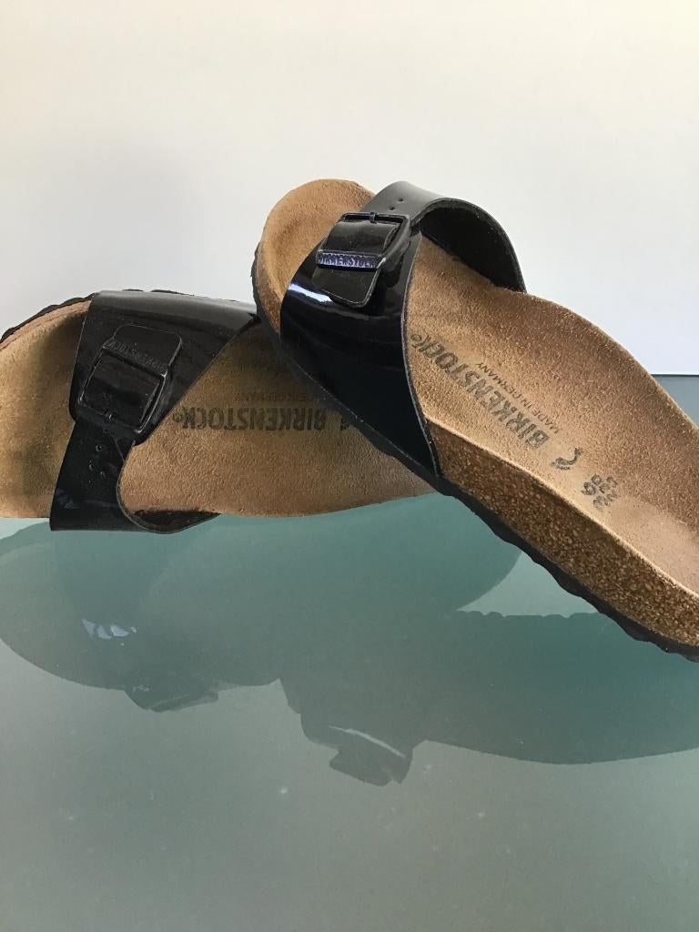 Birkenstock 36 | Madrid zwarte slippers | Gratis verzenden, Kleding | Dames, Schoenen, Slippers, Verzenden, Zwart, Zo goed als nieuw