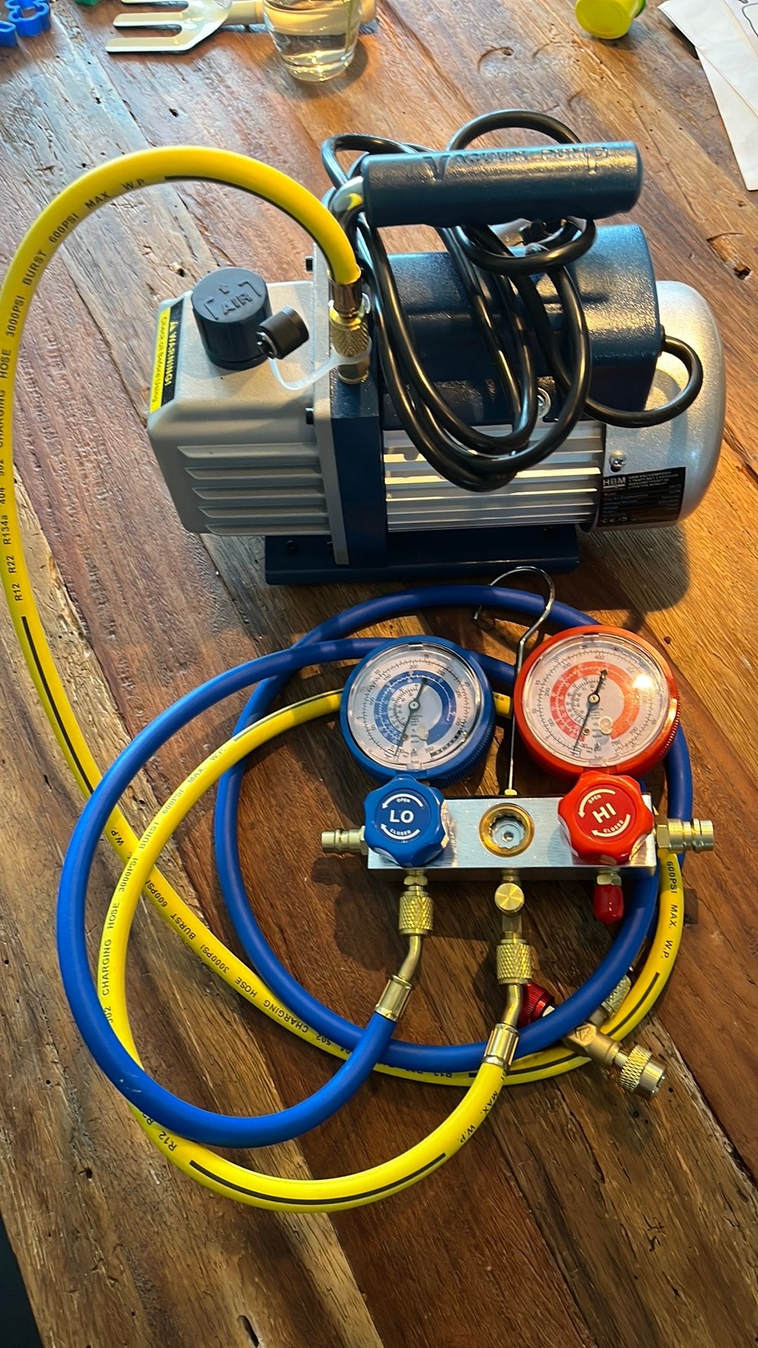 Vacuümpomp voor Airco Service te Huur –Incl meters en Uitleg, 100 liter of meer, Ophalen, Zo goed als nieuw, 800 liter/min of meer