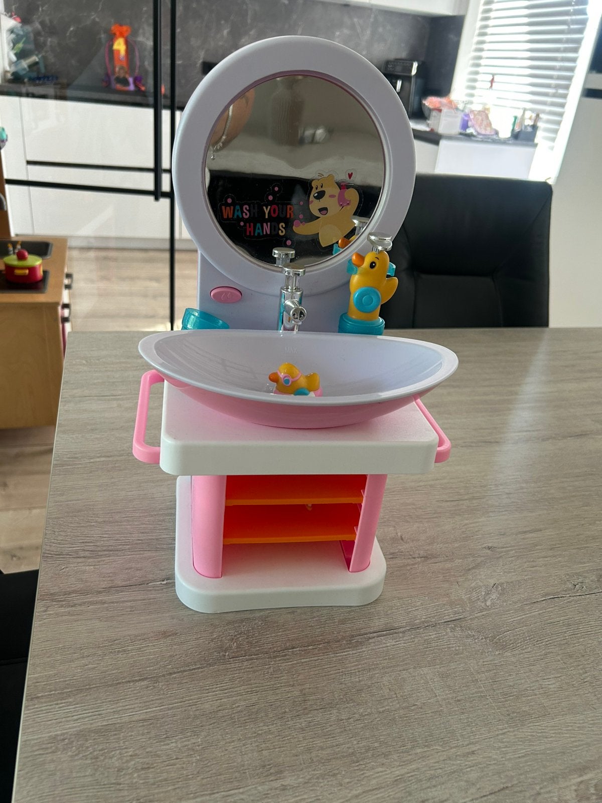 Baby born verzorgingstafel, Ophalen of Verzenden, Zo goed als nieuw