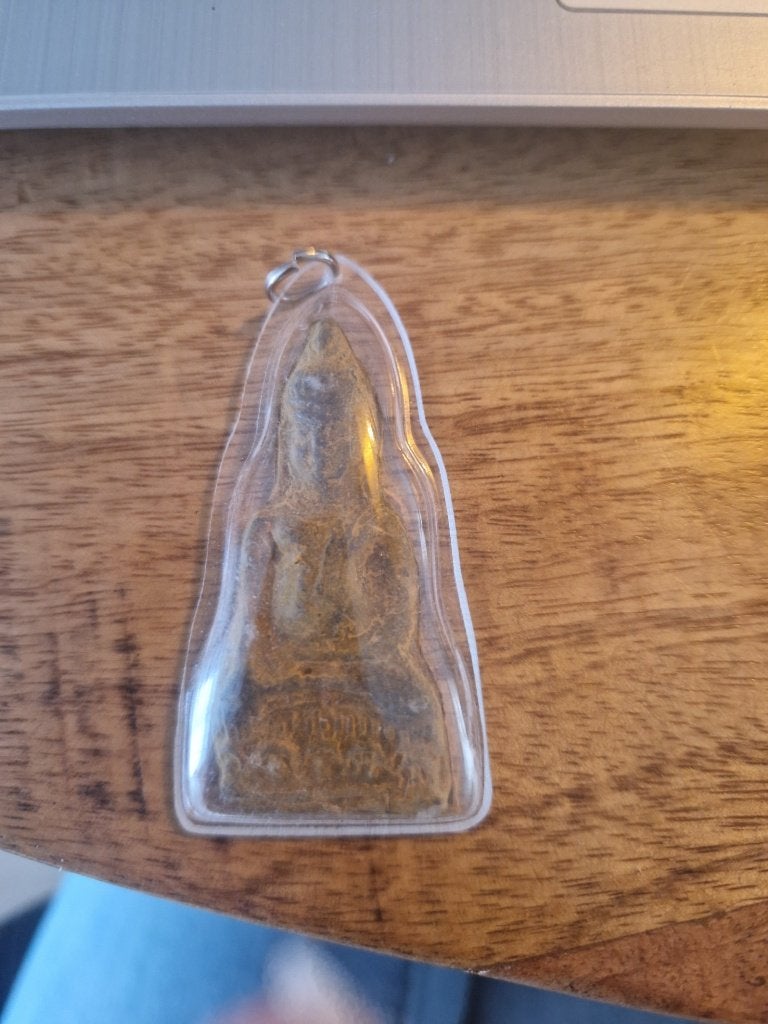 Antieke bodemvondst (Cambodja) in plastic lijstje, Ophalen of Verzenden, Overige materialen, Hanger