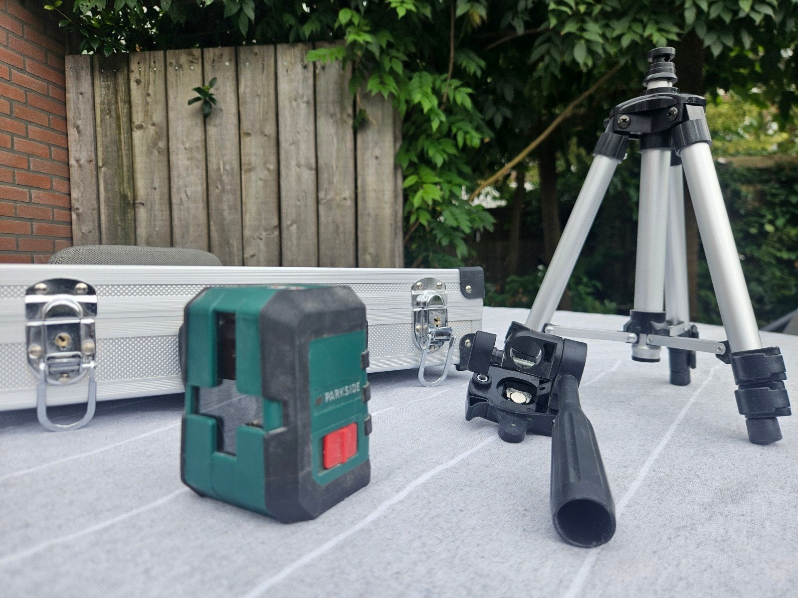 Parkside Kruislijnlaser PKLL 10 B3 met statief en koffer, Ophalen, Zo goed als nieuw, Overige meters