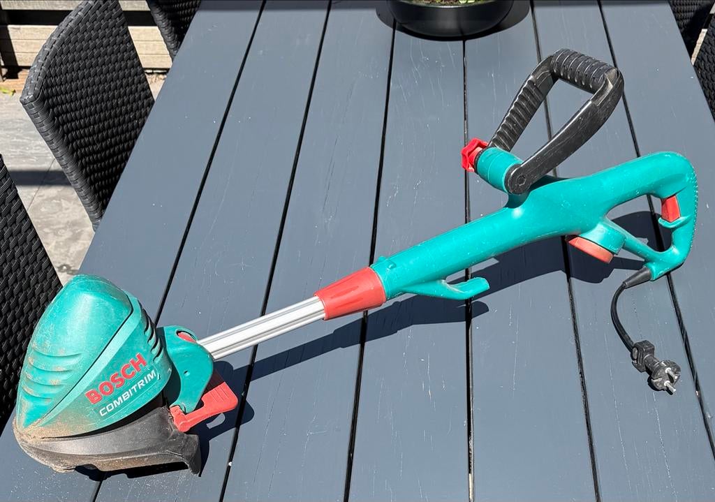 Bosch ART 23 CombiTrim elektrische grastrimmer, Tuin en Terras, Ophalen, Cirkelmaaier, Gebruikt, Elektrische grasmaaier