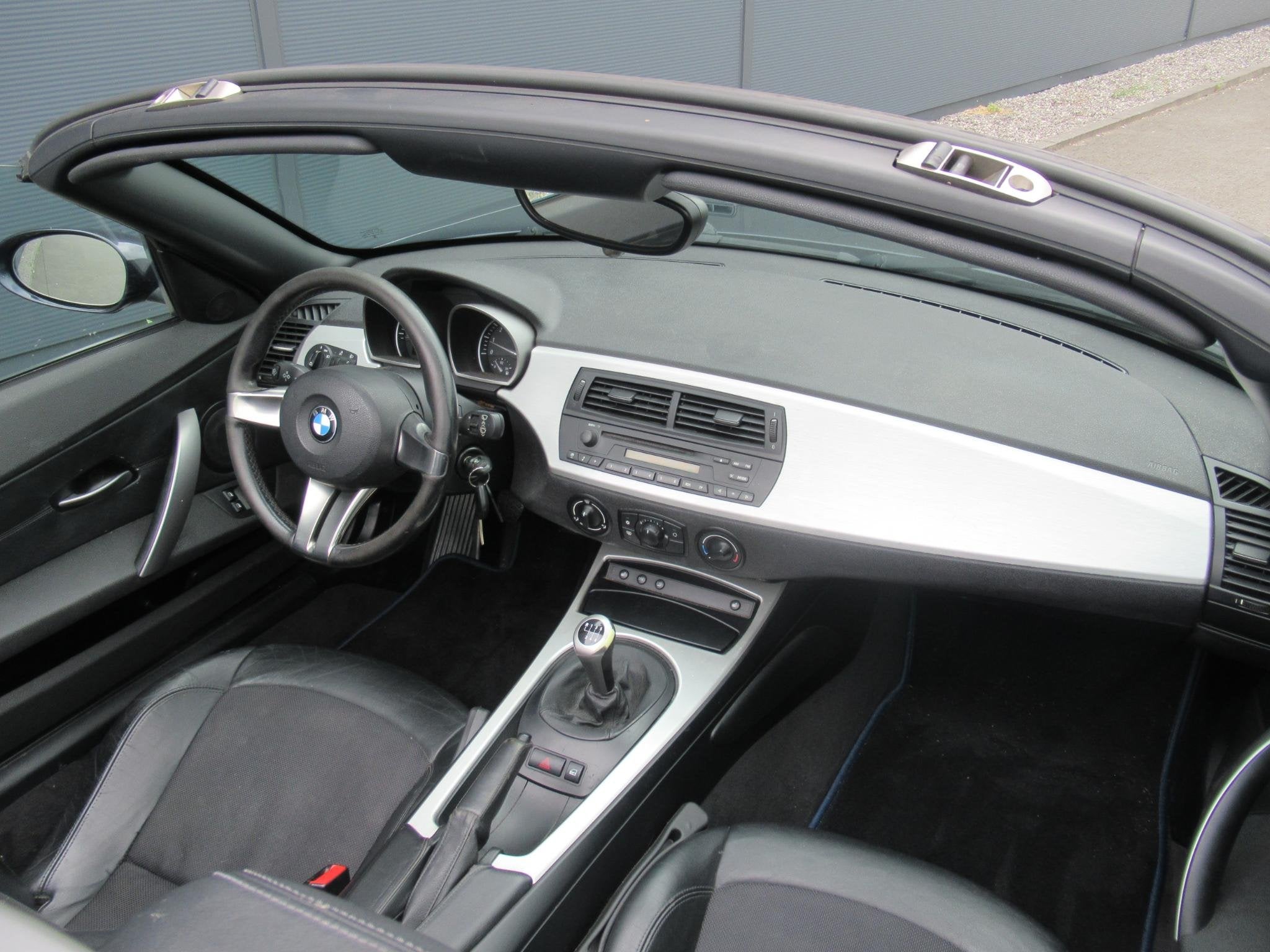 BMW Z4 Roadster 2.0i Introduction | Airco | Stoelverwarming, Auto's, 13 km/l, Zwart, 4 cilinders, Blauw
