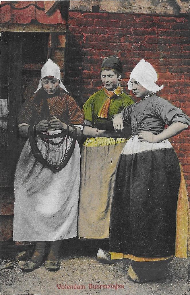 AK Volendam - Buurmeisjes, Verzenden, 1920 tot 1940, Ongelopen, Noord-Holland