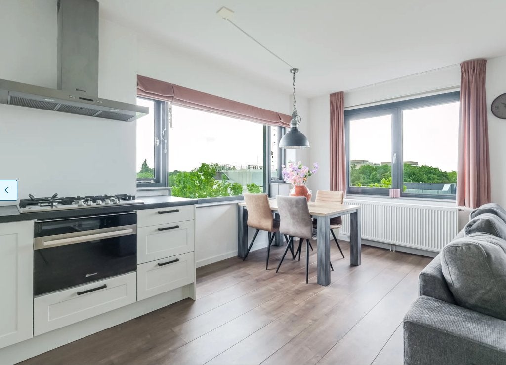 mooie eettafel, Ophalen, 50 tot 100 cm, Zo goed als nieuw, 150 tot 200 cm