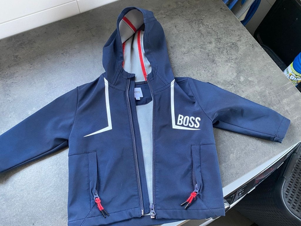Hugo boss kinderjasje zomerjasje zomerjas, Ophalen of Verzenden, Zo goed als nieuw, Jongen, Jas