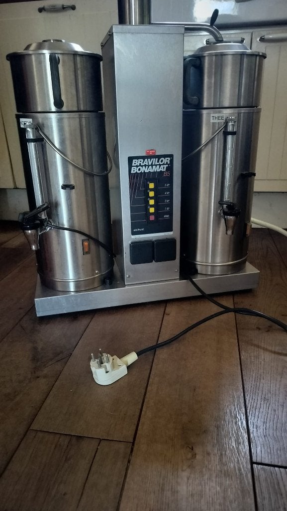 Bravilor Bonamat B5 koffie thee rondfilter machine, Ophalen, 10 kopjes of meer, Koffiemachine, Gemalen koffie