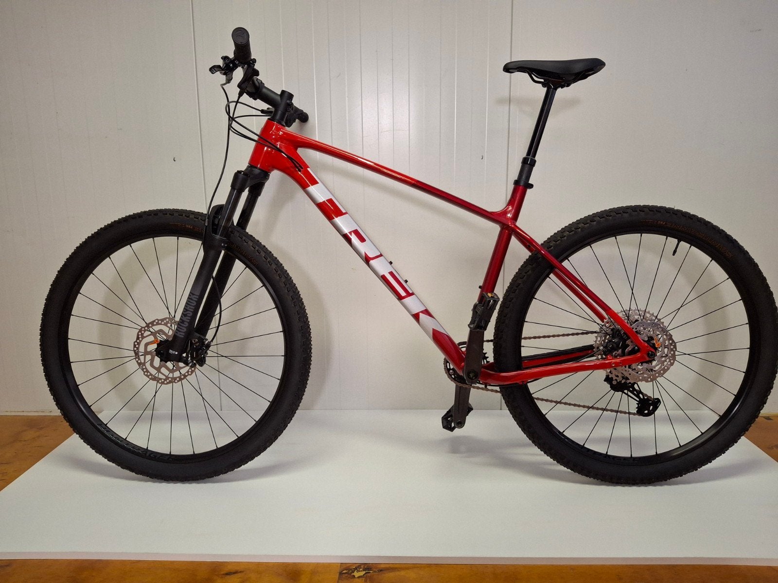 Nieuwe Trek mountainbike procaliber 6 maat XL , €1050,-, Fietsen en Brommers, Ophalen, Nieuw, Meer dan 20 versnellingen, Overige merken