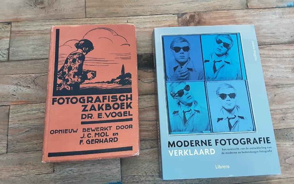 FOTOGRAFISCH ZAKBOEK. Dr. E. Vogel., Ophalen of Verzenden, Zo goed als nieuw, Fotografen
