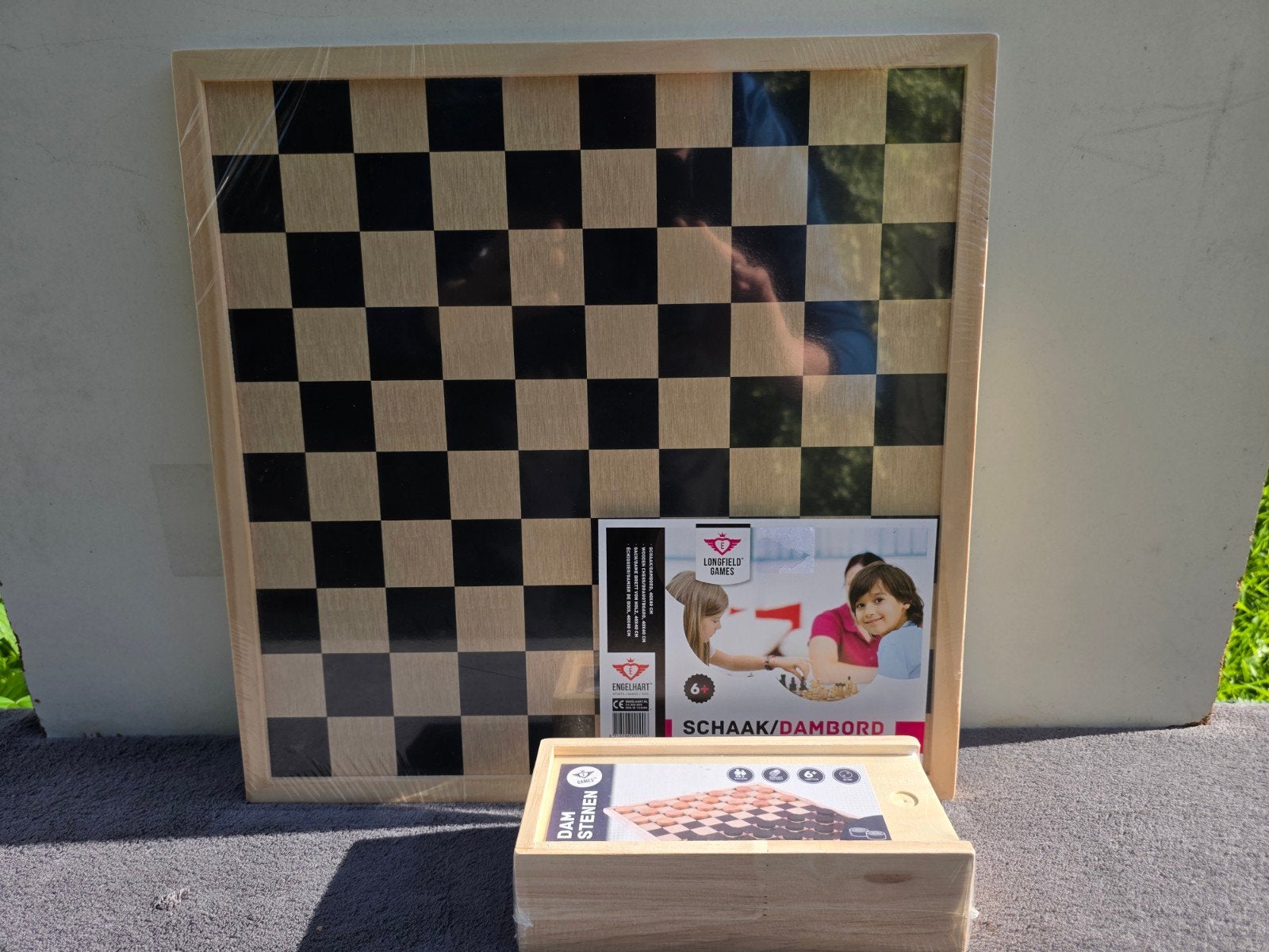Schaak/Dambord met Damstenen - Nieuw in verpakking, Een of twee spelers, Ophalen, Nieuw, Engelhart / Longfield Games