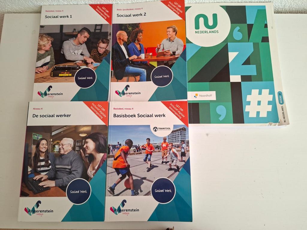 Sociaal werk boeken set, Boeken, Ophalen of Verzenden, Zo goed als nieuw, Overige niveaus, Boom