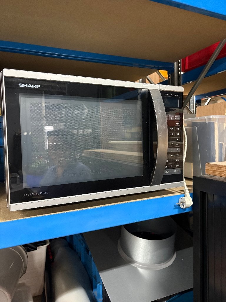 combi magnetron Sharp R971 W, Witgoed en Apparatuur, Combimagnetron, Gebruikt, Ophalen of Verzenden, Draaiplateau