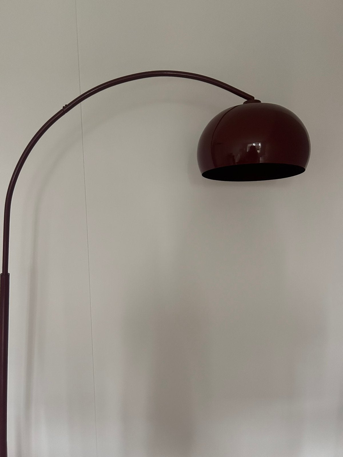Vloerlamp metaal bordeaux rood (kwantum), Huis en Inrichting, Lampen | Vloerlampen, Ophalen, Zo goed als nieuw, Metaal, 150 tot 200 cm
