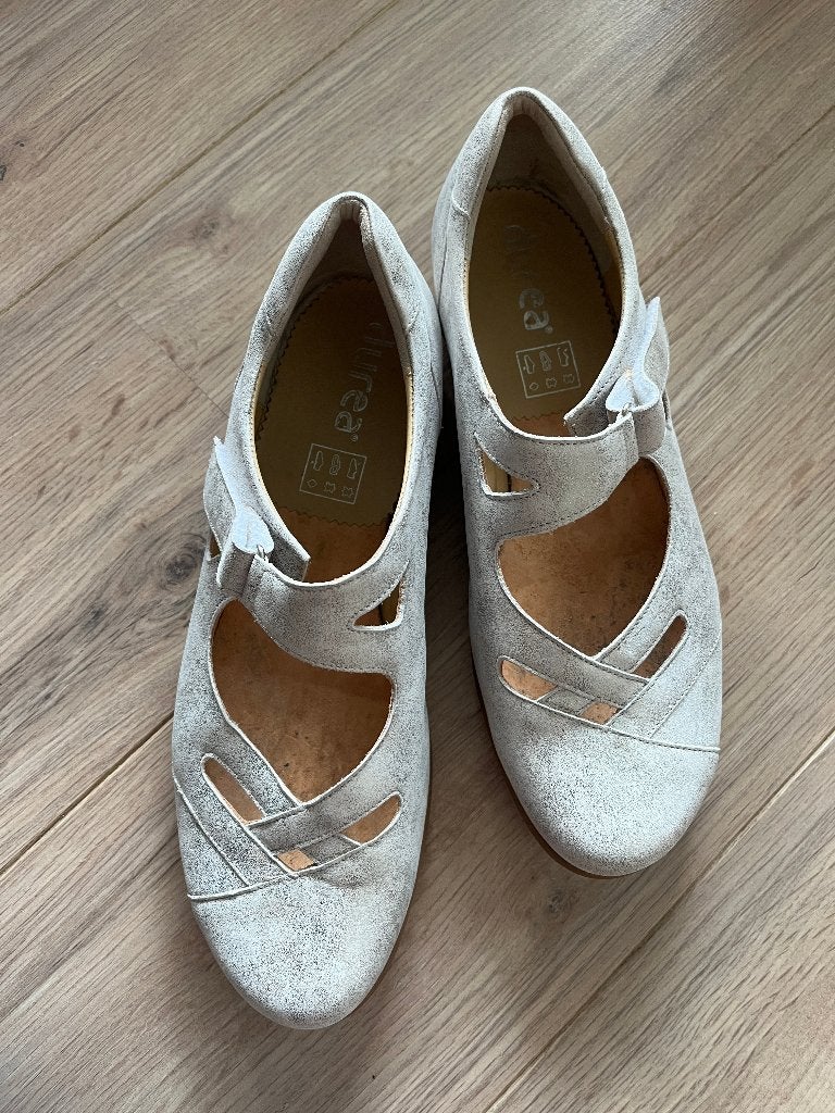 Leren zilverkleurige Mary Jane - Durea, Kleding | Dames, Durea, Schoenen met lage hakken, Overige kleuren, Ophalen of Verzenden