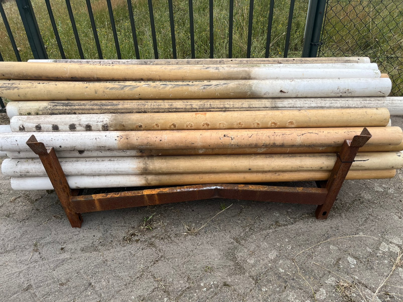 kunststof weidepalen totaal €10,-