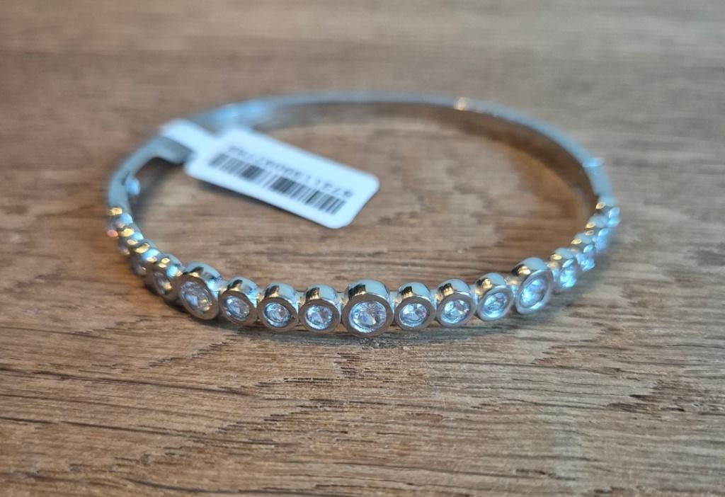 Armband Zilver Steel Stainless Diamantjes Slavenarmband, Ophalen of Verzenden, Nieuw, Zilver, Staal