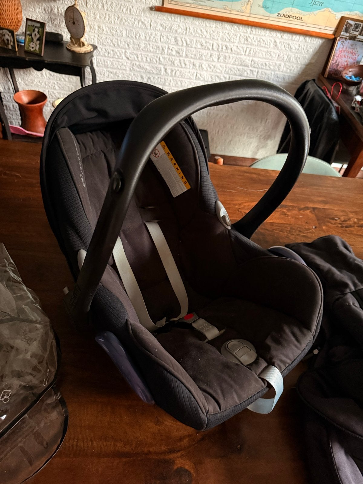 Maxi-Cosi autostoel met voetenzak en regenhoes, Kinderen en Baby's, Autostoeltjes, Ophalen, 0 t/m 13 kg, Maxi-Cosi, Gebruikt